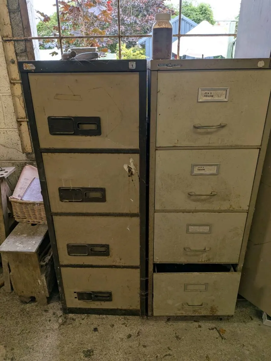 Filing cabinet - Image 2