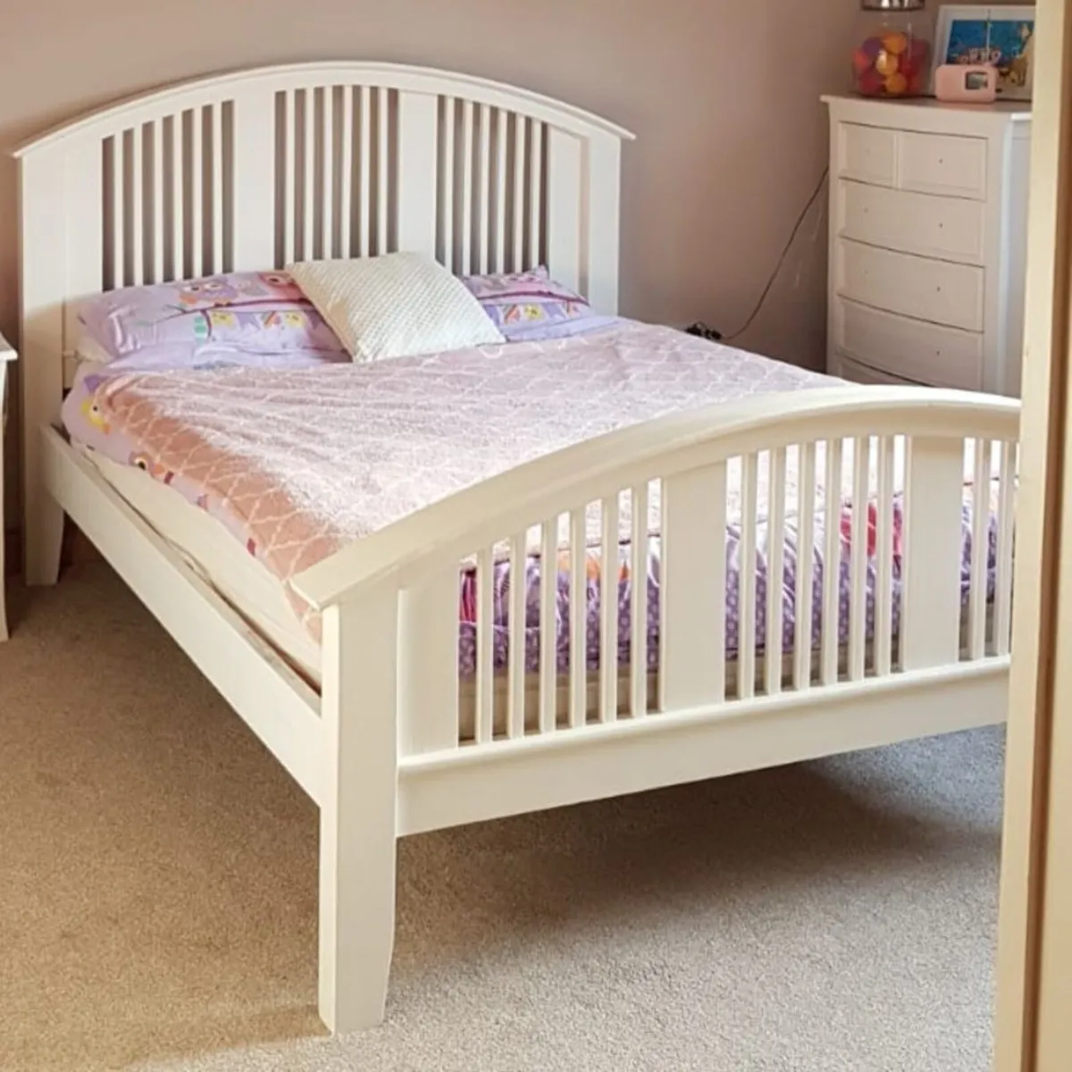 Bedroom furniture - Image 1