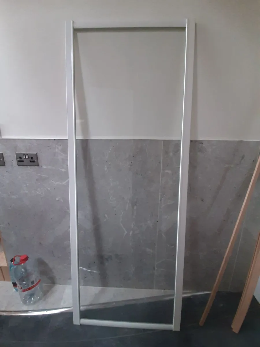 Shower tray, screen for sale - Image 2