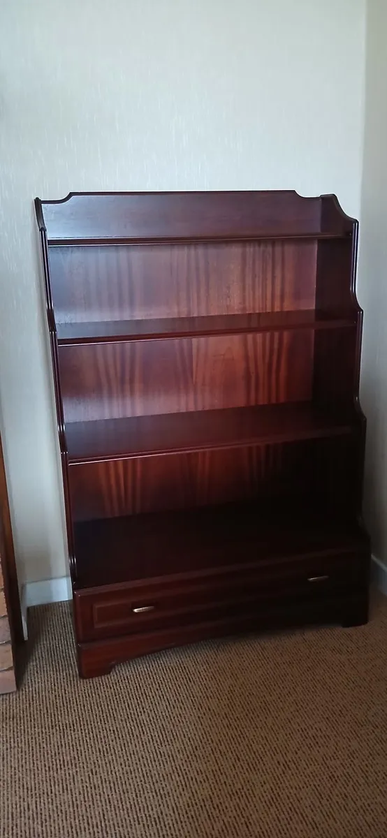 Mahogany book case - Image 4