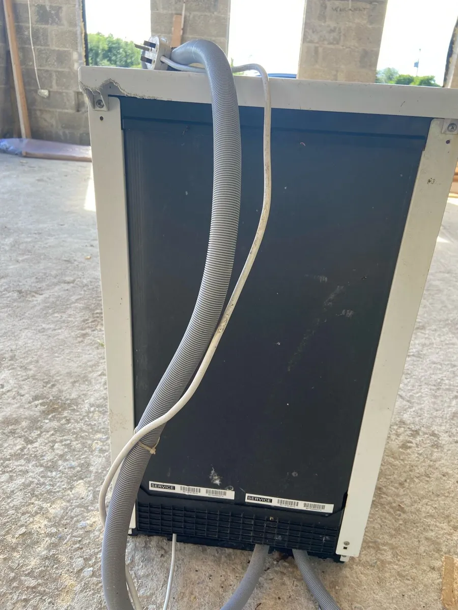 Whirlpool Mini Dishwasher - Image 4