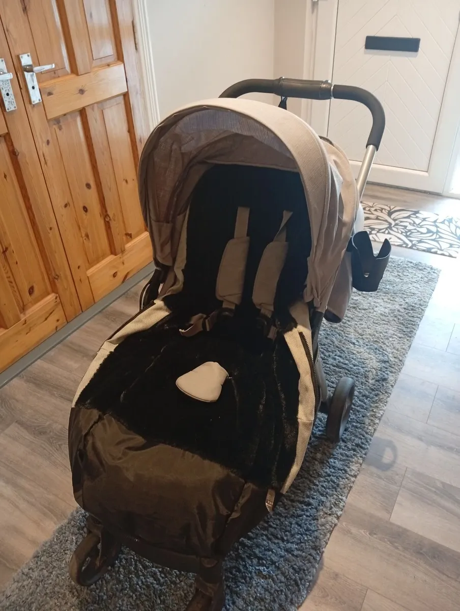 Mamas and Papas Pushchair - Image 3