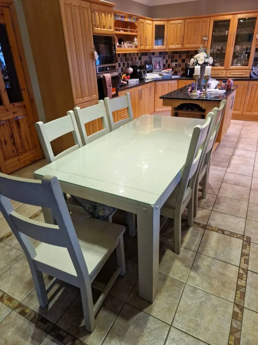 Table and Chairs - Image 1