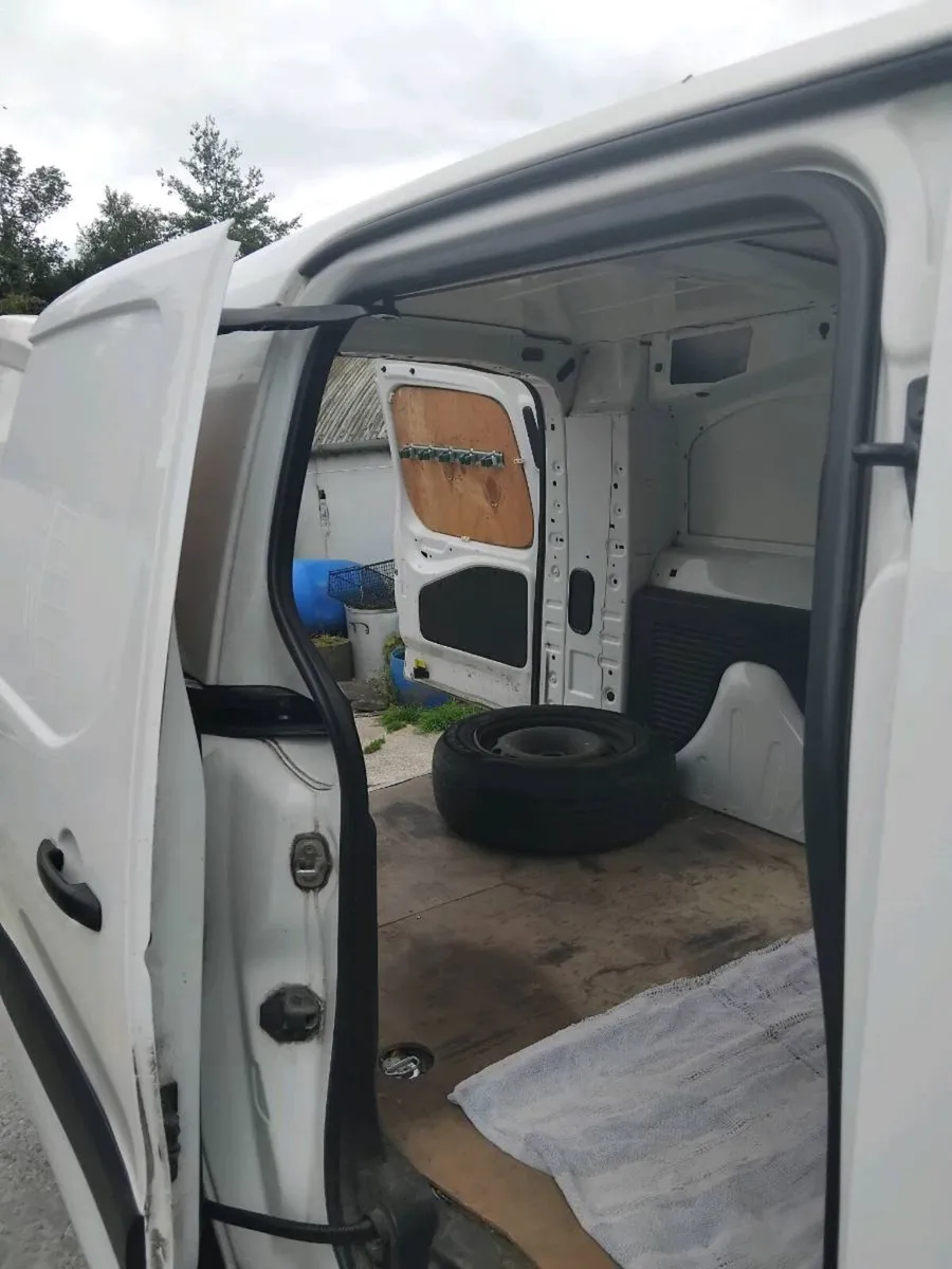 Van - Image 1