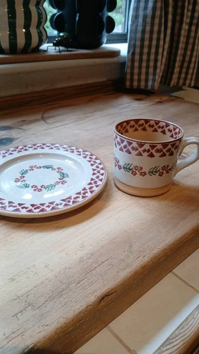 Nicholas mosse Lge mug and side plate