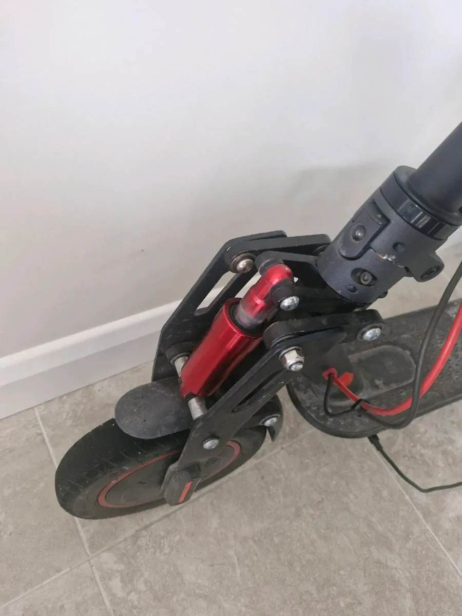 Electric scooter - Image 3