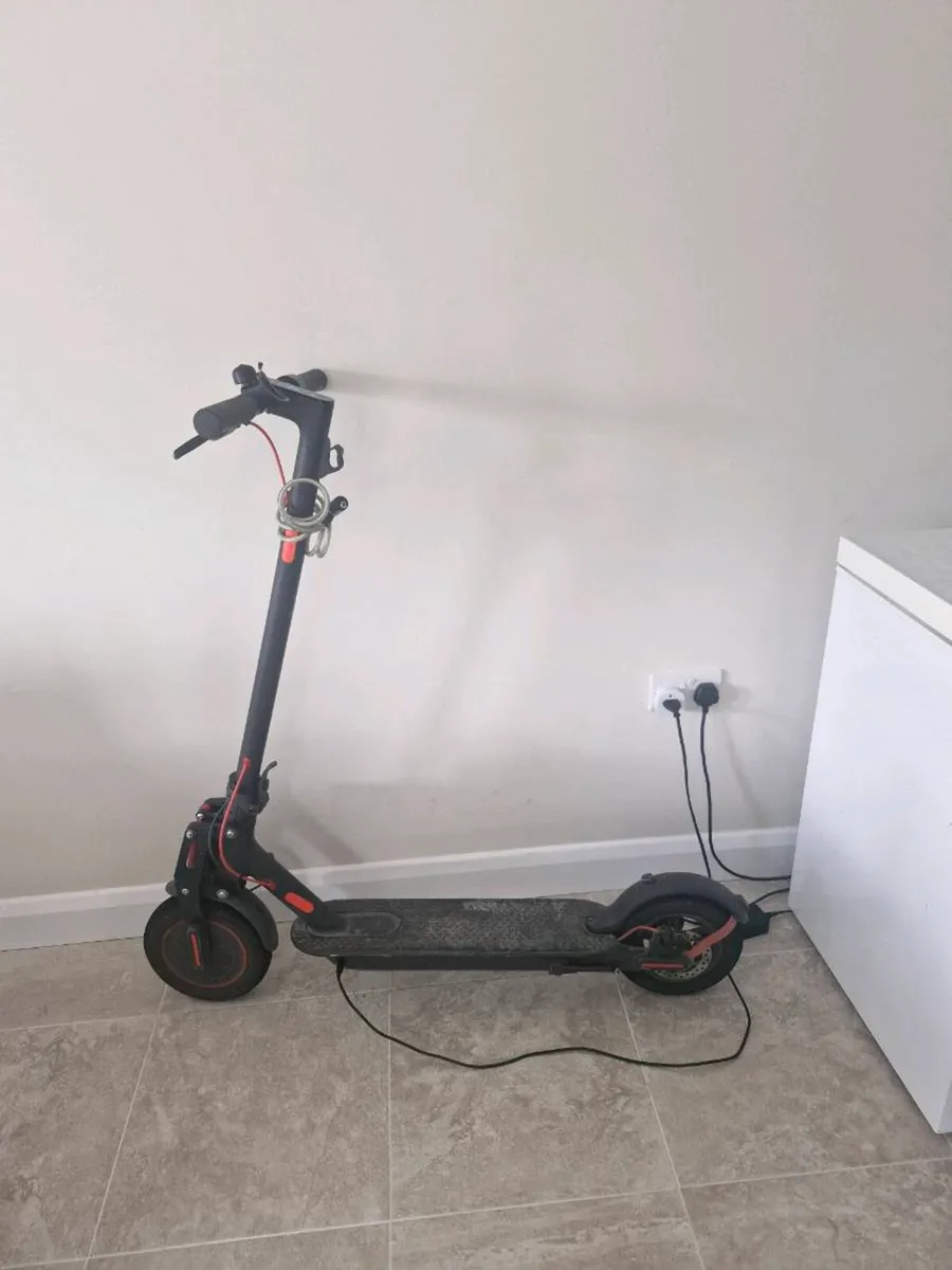 Electric scooter - Image 1