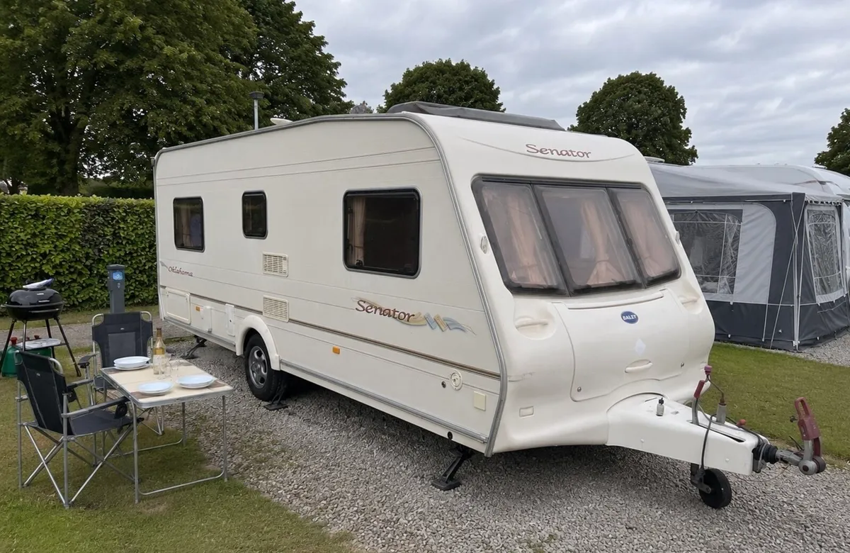 4/5 berth Bailey senator caravan for sale. - Image 3