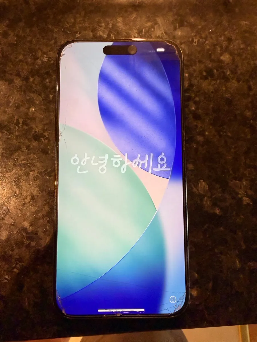 iPhone 15 Pro Max - Image 1