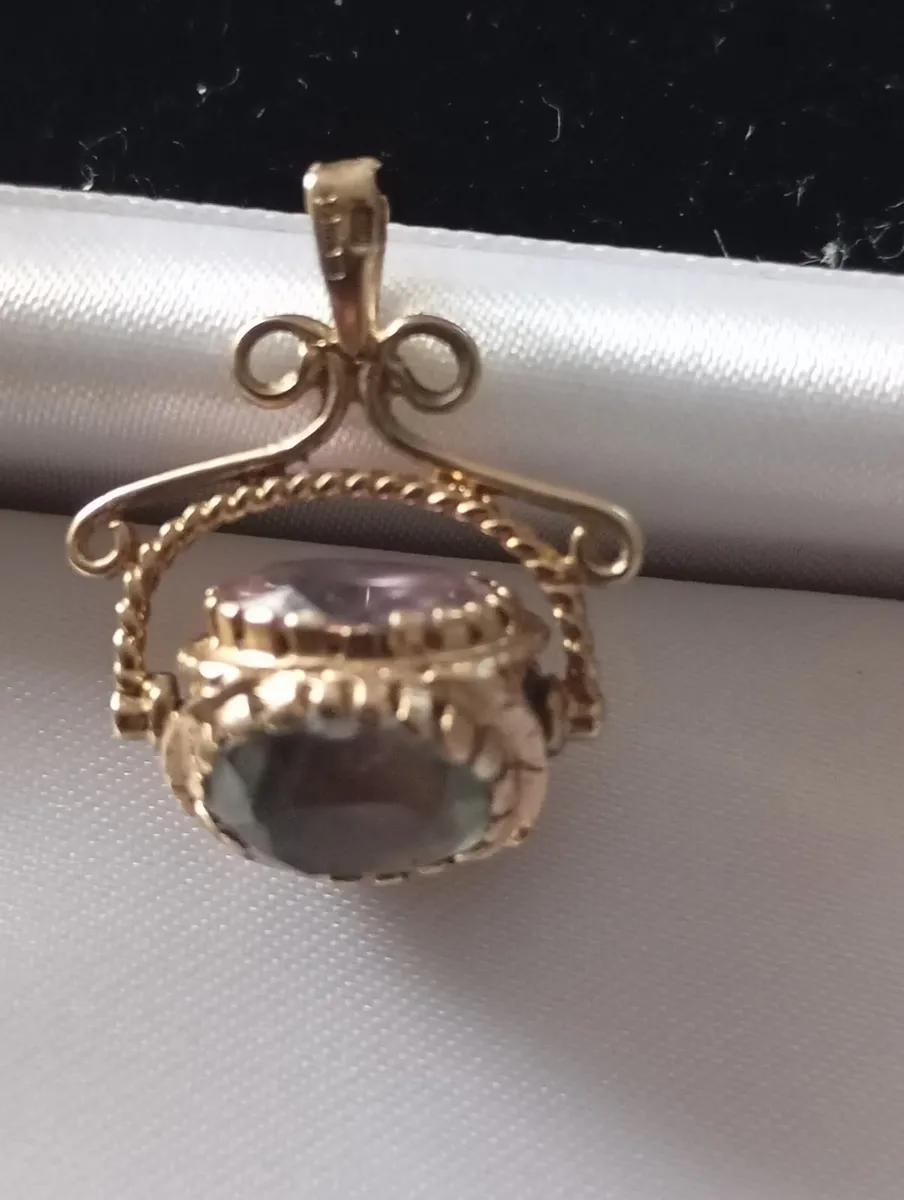Gold spinning fob pendant - Image 2