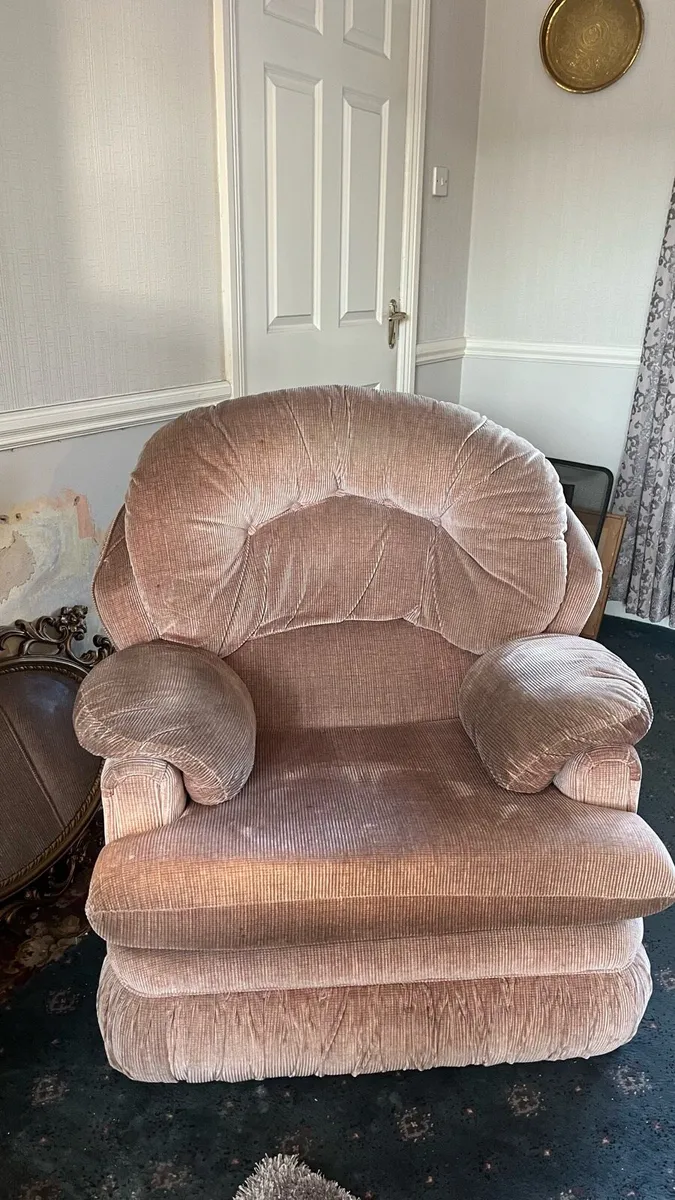 3 piece suite of furniture - Image 4