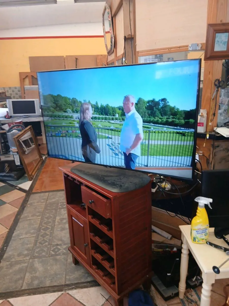 Smart Tv 50in.80eur .no offers
