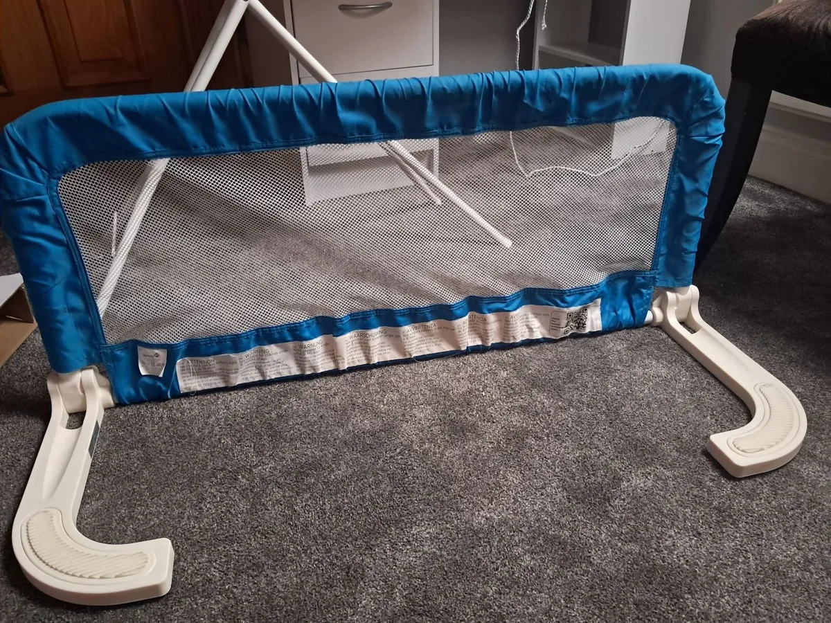 Children's Bed rail - Image 1