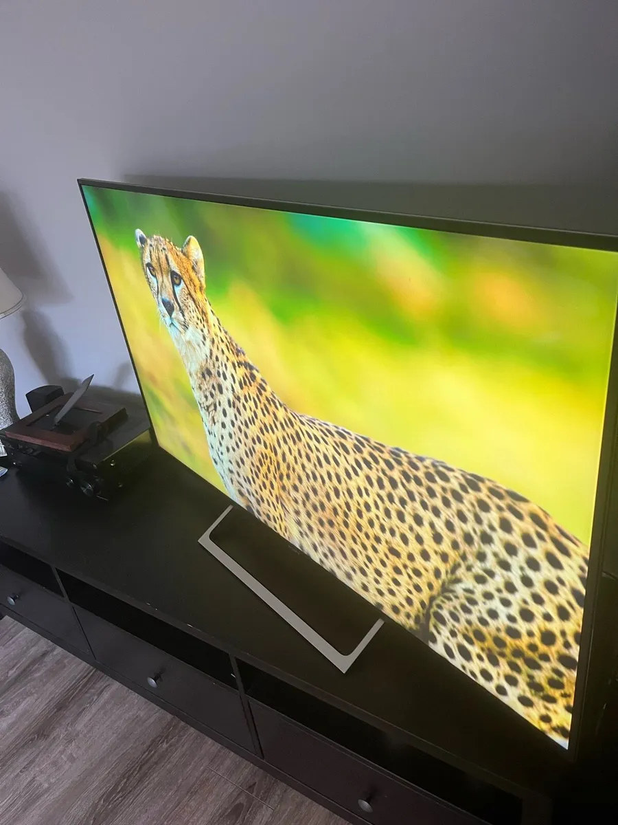 Sony TV - Image 3