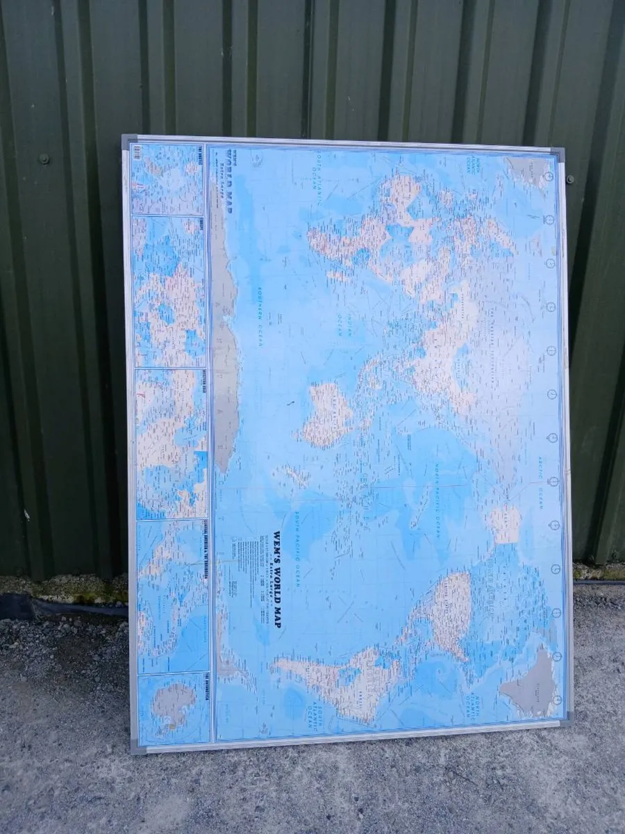 World Map Whiteboard 6ft x 4ft - Image 2