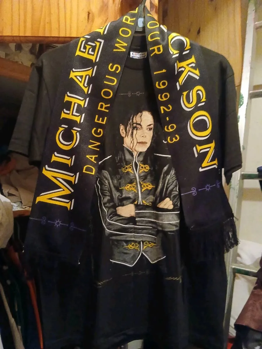 Rare Michael Jackson dangerous world tour t-shirt - Image 1