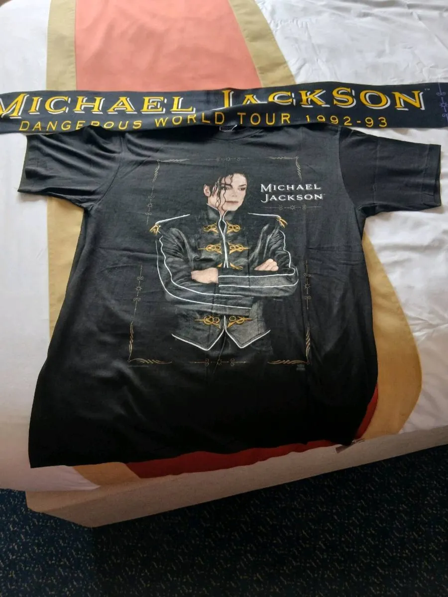 Rare Michael Jackson dangerous world tour t-shirt - Image 4