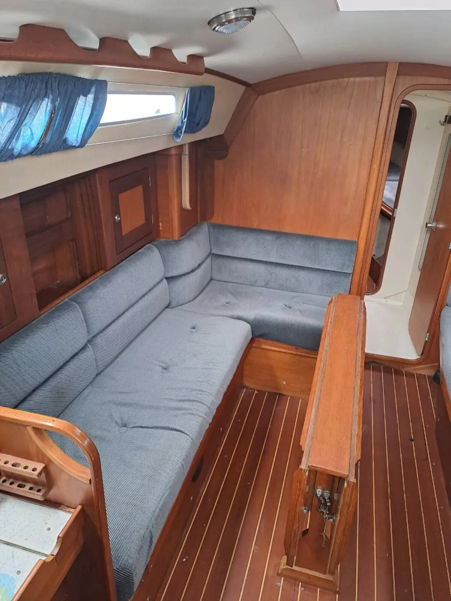 Yacht - Image 3