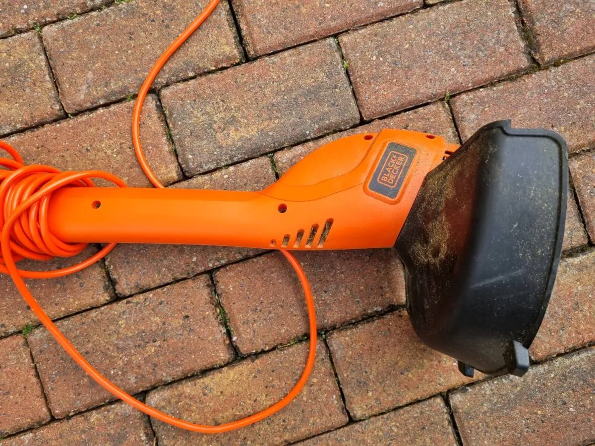 Black decker grass trimmer - Image 3