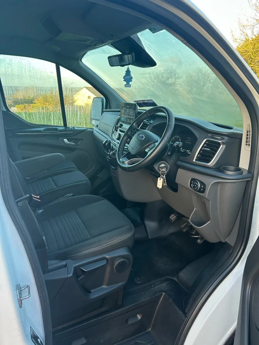 2022 Ford transit custom limited no VAT - Image 2