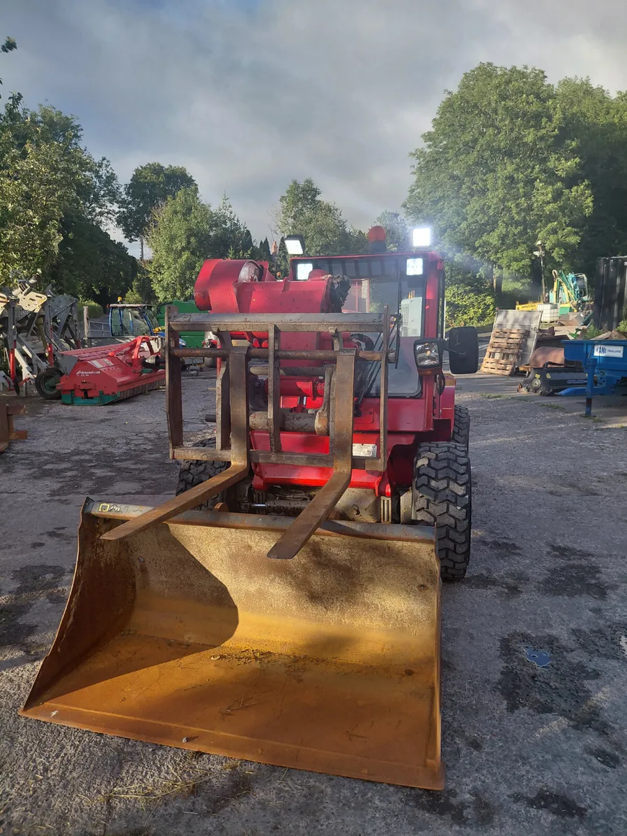 JCB 520 - 40 (2175) hrs - Image 3