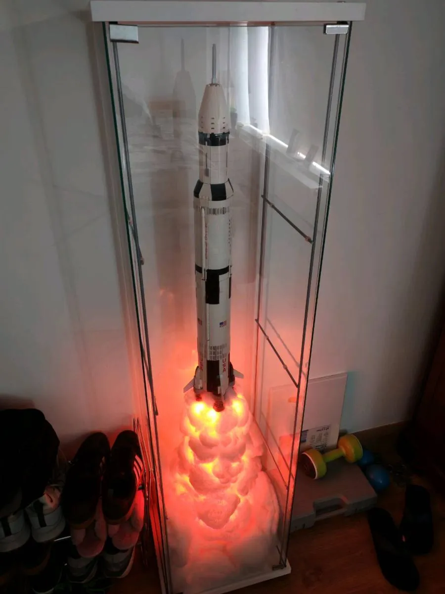 Lego Saturn V Rocket - Image 1