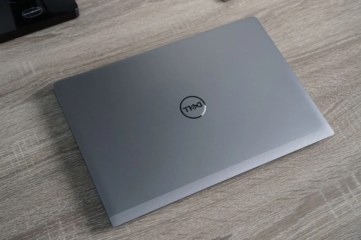 Dell Latitude 7440 | i7-1365U vPro | 16GB LPDDR5 - Image 4