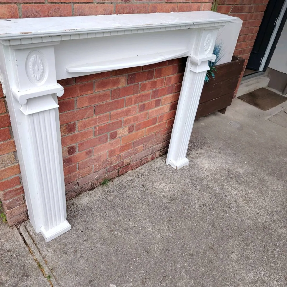 Fire surround - Image 2