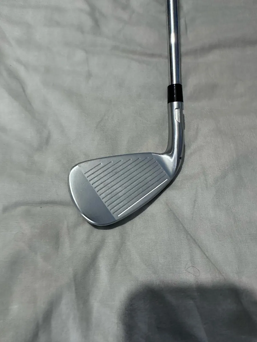 Taylormade Qi Max Steel Irons, Gents RH - Image 2