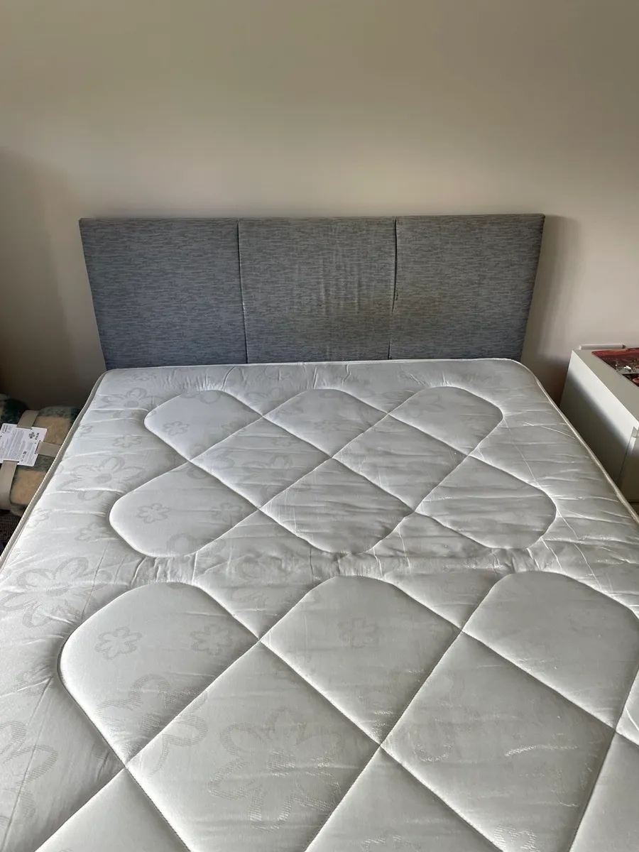 Bed - Image 1