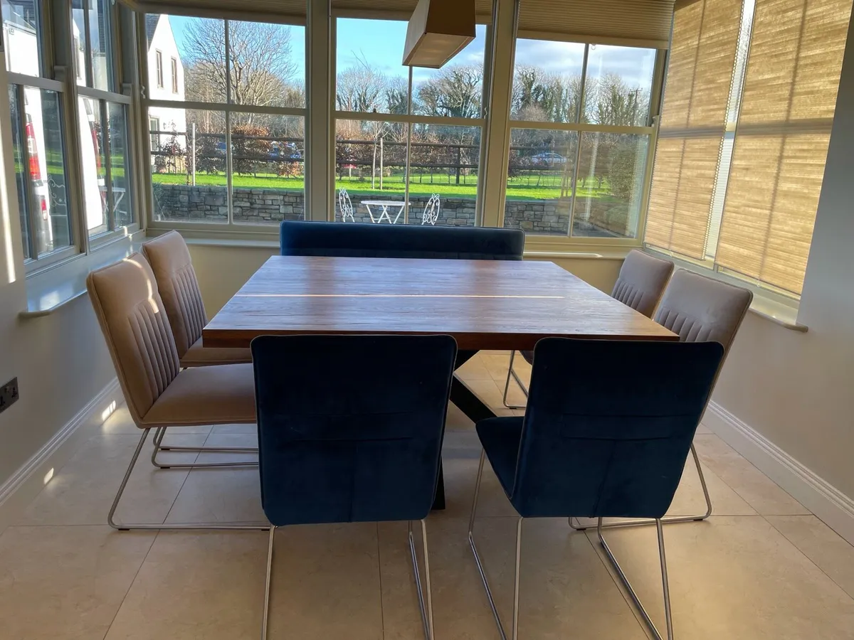 Table, chairs and bench - Image 2