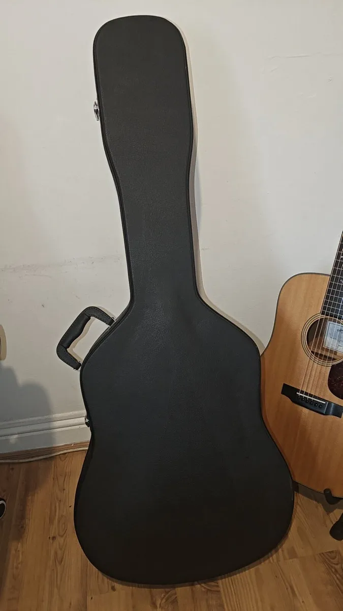 Gator Acoustic guitar hard case - Image 1