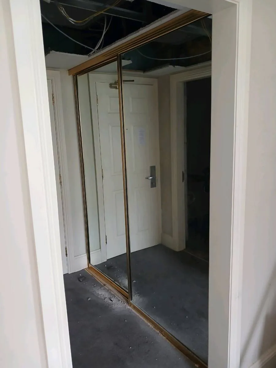 Sliding wardrobe doors/full length mirrors - Image 3