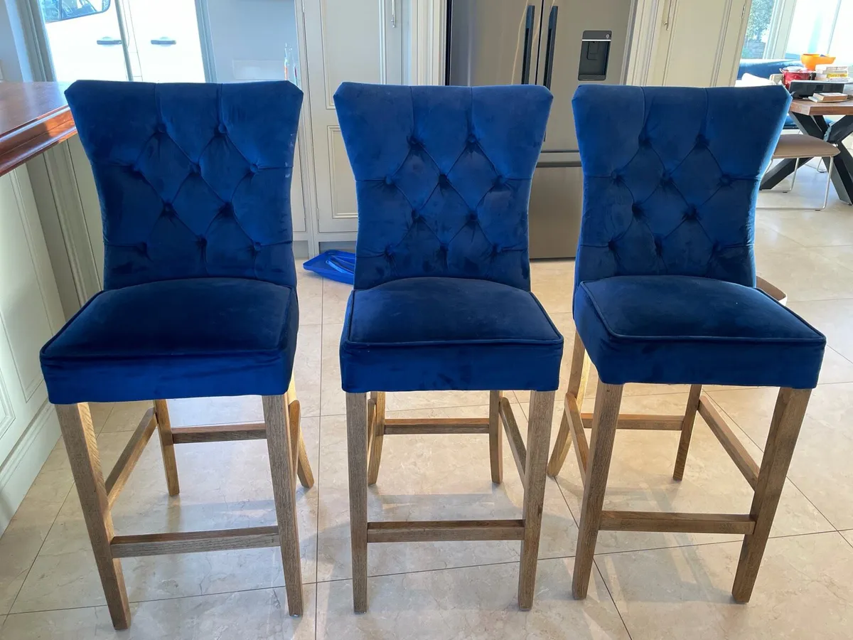 3 Breakfast Bar Stools - Image 2