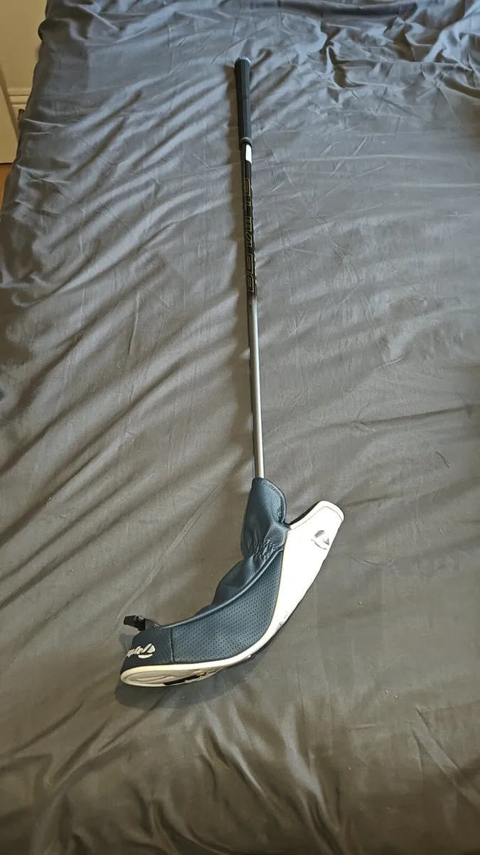 TaylorMade Qi10 4 Hybrid - Image 1
