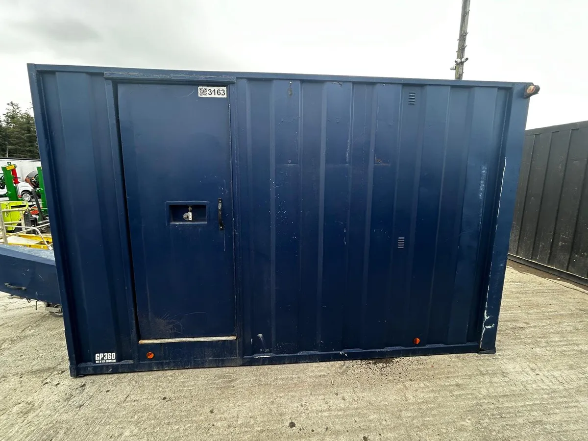 Mobile / Towable Grounhog Welfare Unit - Image 4