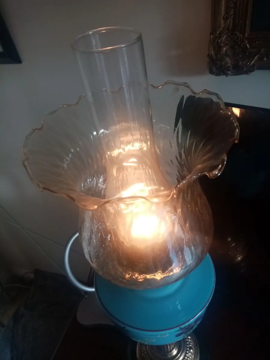 Vintage oil Lamp - Image 3