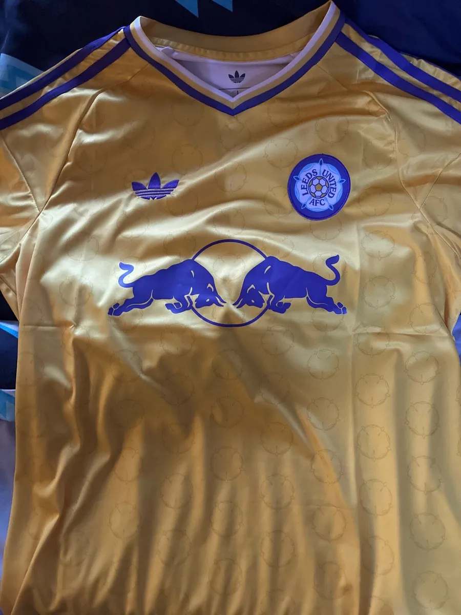 Leeds united jersey - Image 1