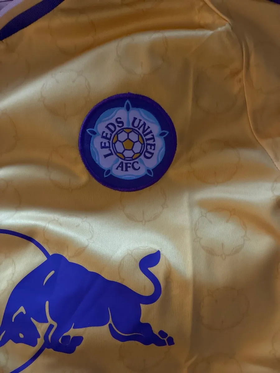 Leeds united jersey - Image 2