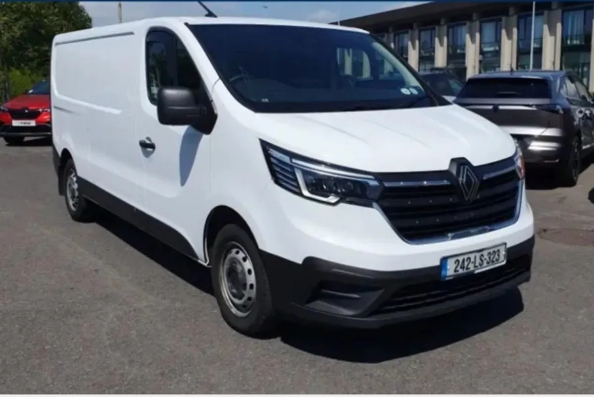 Renault Traffic - Image 1