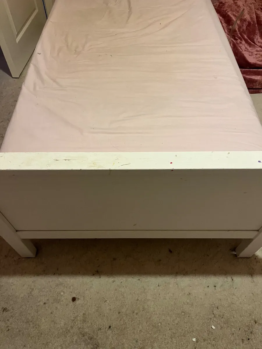 Single bed - Image 3
