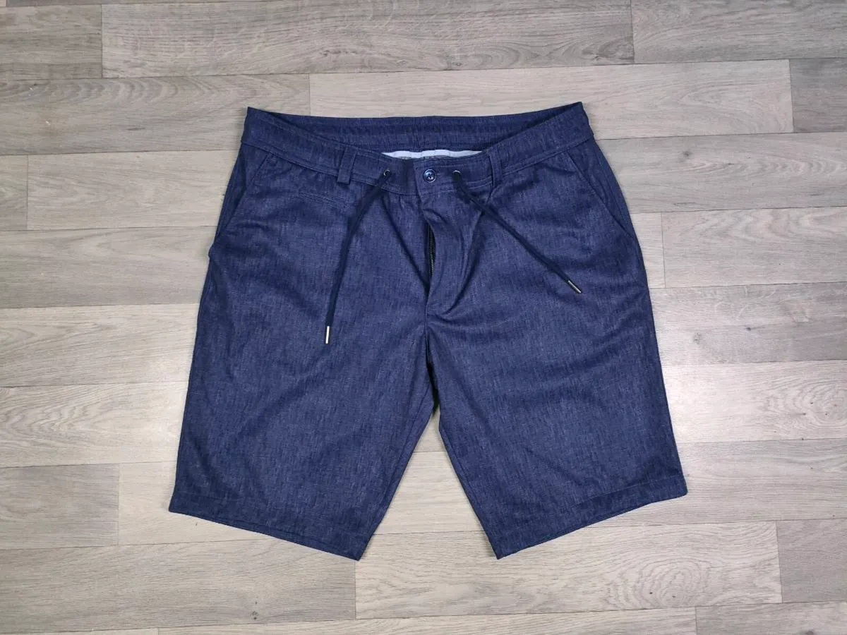 Bugatti Bermuda Shorts Mens Large W36 - Image 1