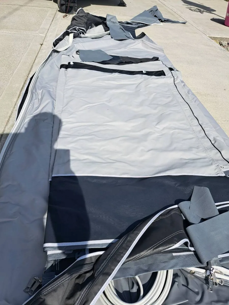 Full awning - Image 4