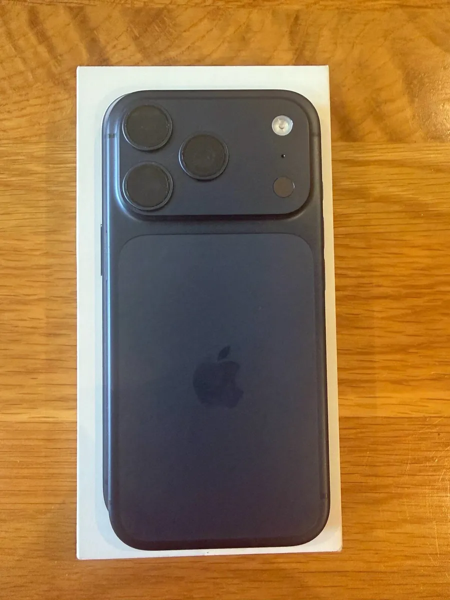 iPhone 17 pro - Image 2