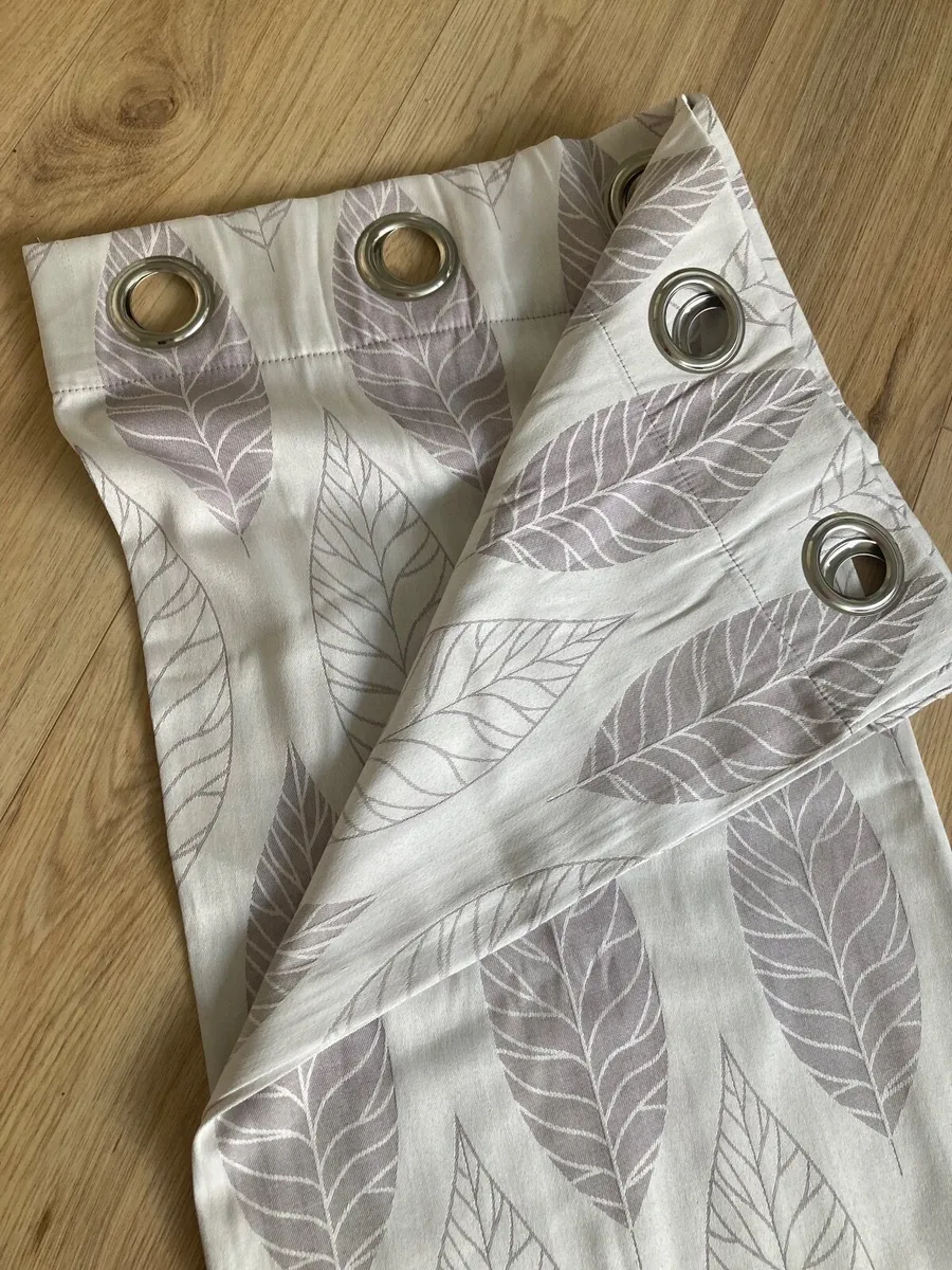 Curtains - Image 3