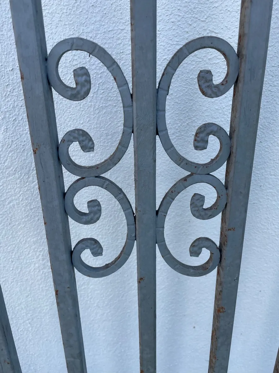 Side Entrance Gate - Image 3