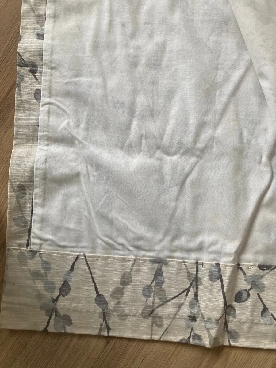 Curtains - Image 3