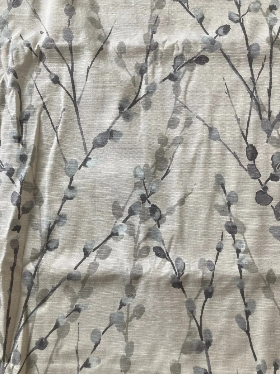 Curtains - Image 4
