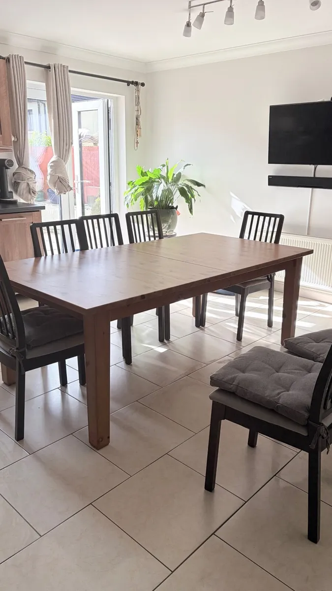 Dining table - Image 2