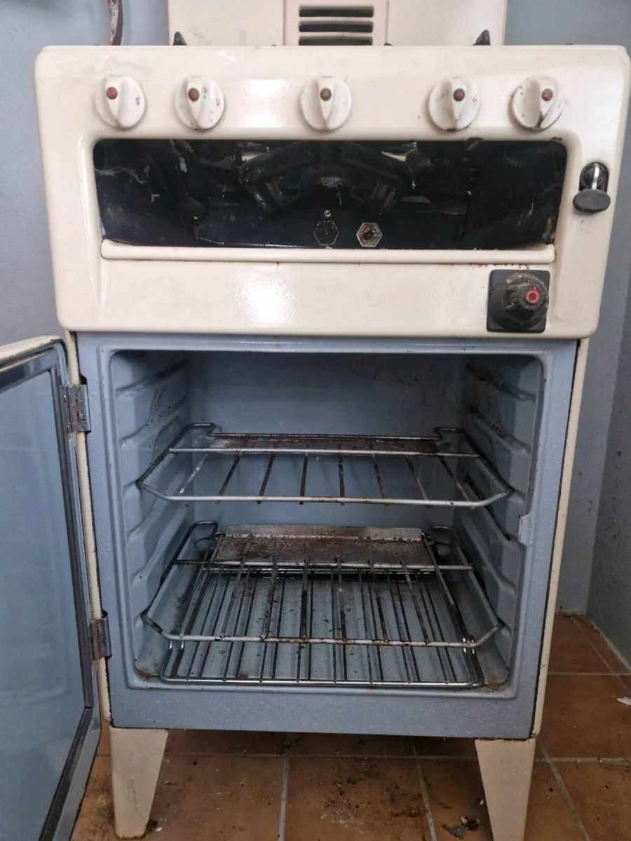 Gas Oven - Image 3